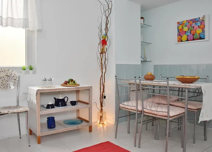 Short Stay Studio